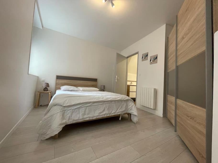 Duplex Situe Dans Le Centre De St Valery En Caux Apartment แซ็ง-วาเลรี-อ็อง-คู ภายนอก รูปภาพ